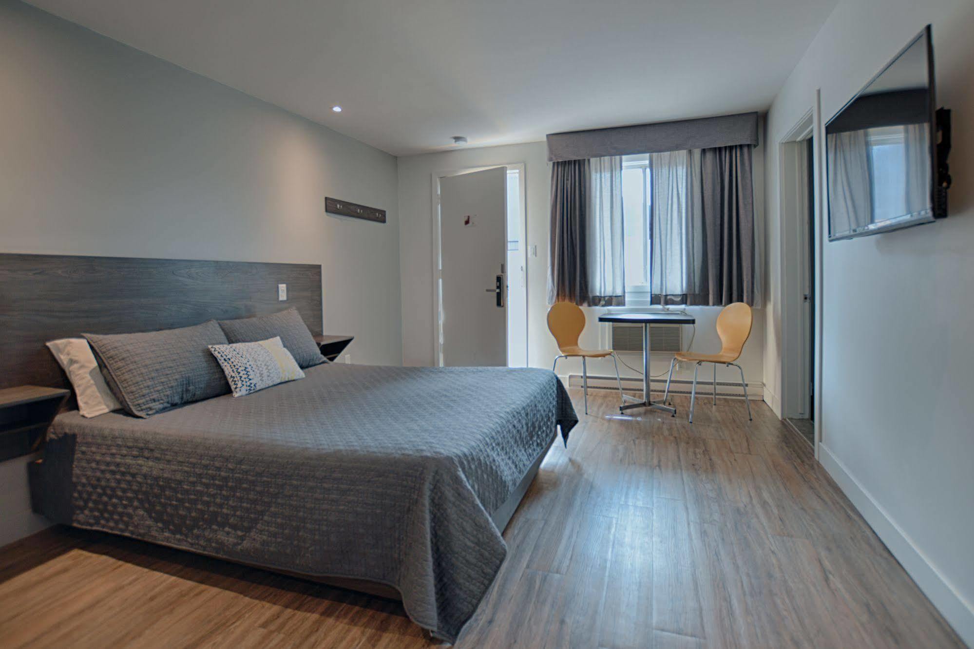 Le Fabreville Motel & Suites Laval Buitenkant foto